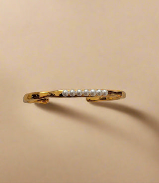 Pearl Molten Cuff