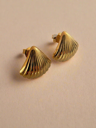 Curved Fan Studs