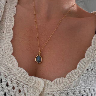 Labradorite Gemstone Necklace - Gold Lunar