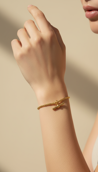 Dainty T Bar Bracelet