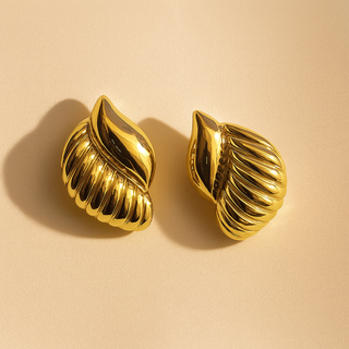 Curve Ribbed Studs